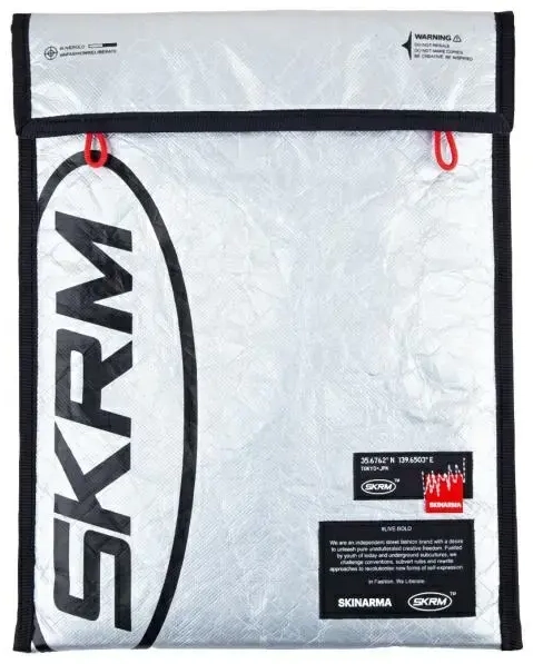 Skinarma Bag Comet laptop sleeve 14" silver